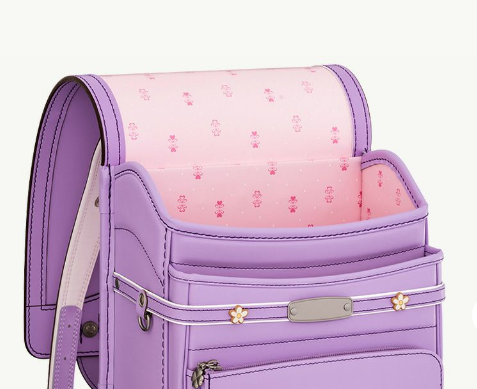 ふたのカシメとポケット部分